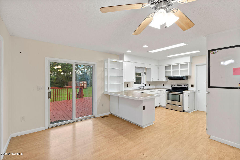 214 Jones Street Holly Ridge, NC 28445 - Photo 12 of 27 IMG_2532