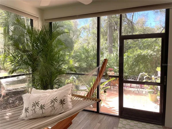 $3,250 | 1664 Starling Drive, Unit 101, Sarasota, FL 34231