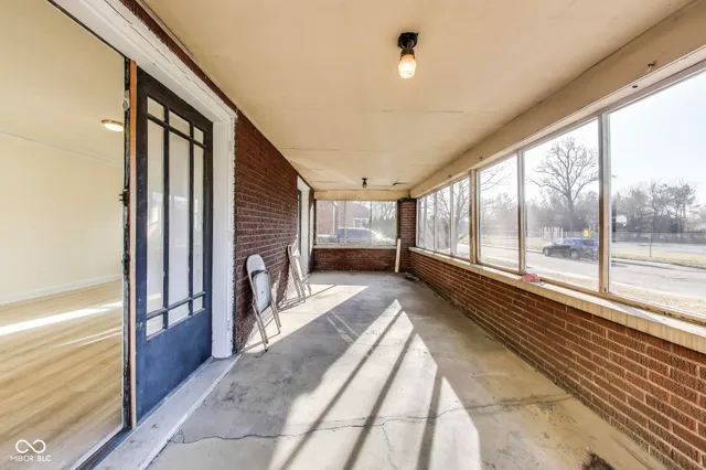 $220,000 | 518 Central Court South, Indianapolis, IN 46205