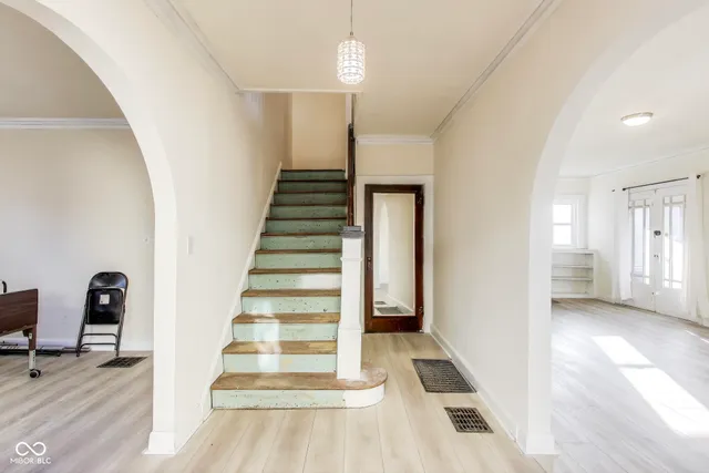 $220,000 | 518 Central Court South, Indianapolis, IN 46205