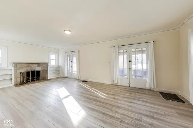 $220,000 | 518 Central Court South, Indianapolis, IN 46205