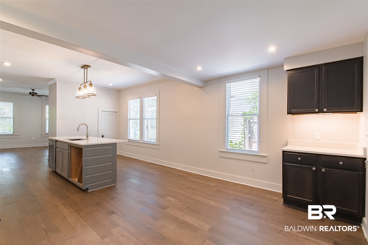 110 North Julia Street Mobile, AL 36604 - Photo 15 of 50