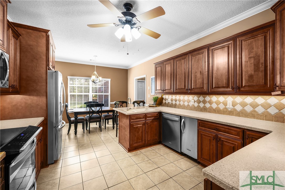 300 Stephanie Avenue Rincon, GA 31326 - Photo 13 of 47 Kitchen