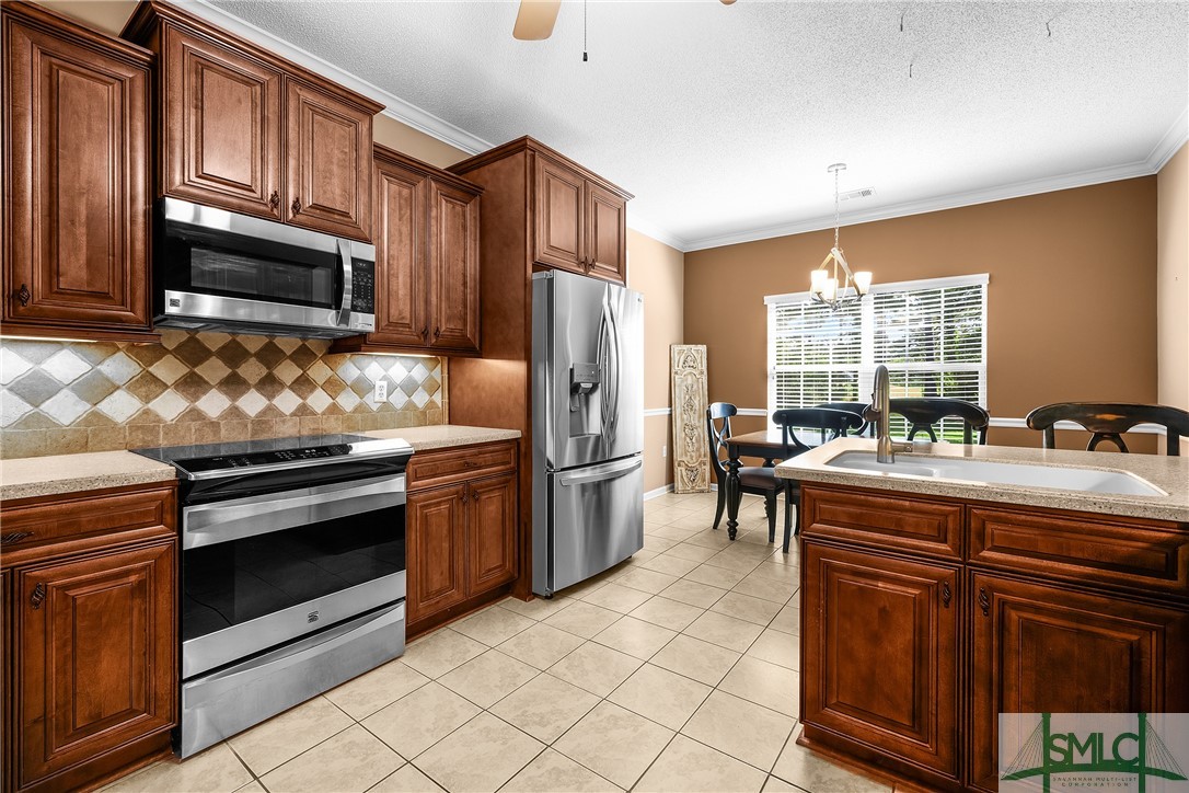 300 Stephanie Avenue Rincon, GA 31326 - Photo 17 of 47 Kitchen