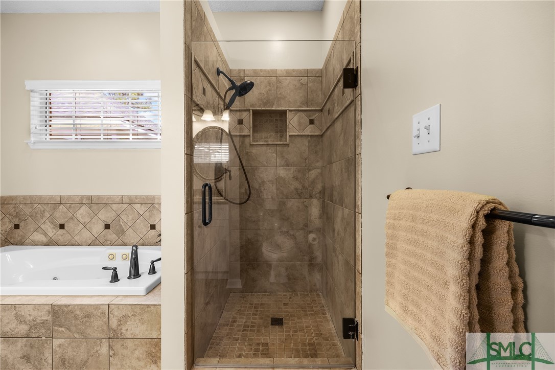 300 Stephanie Avenue Rincon, GA 31326 - Photo 27 of 47 Primary Bathroom