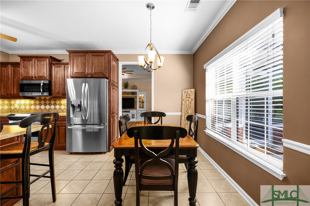 300 Stephanie Avenue Rincon, GA 31326 - Photo 10 of 47 Breakfast Area