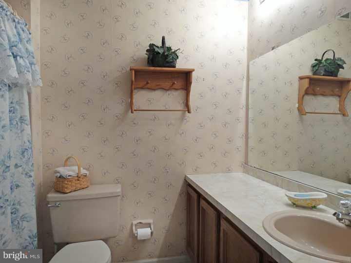2555 Valley View Road Bensalem, PA 19020 - Photo 11 of 23 Bathroom
