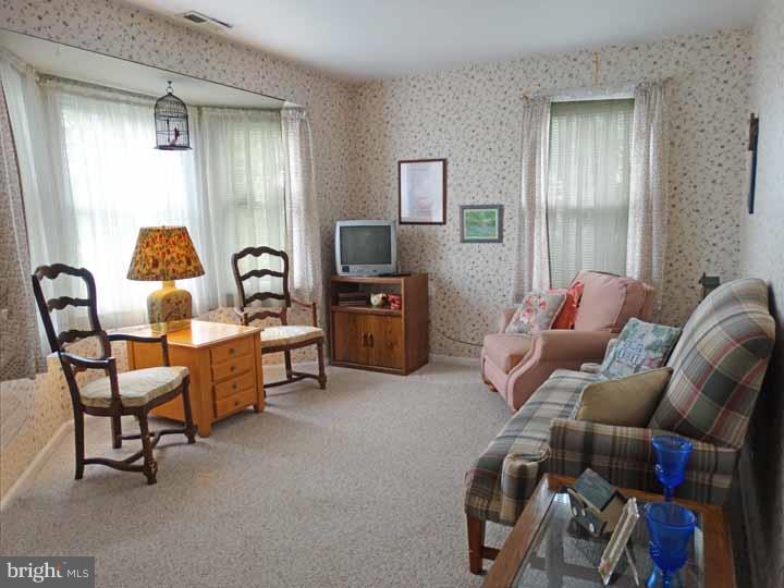 2555 Valley View Road Bensalem, PA 19020 - Photo 12 of 23 Den