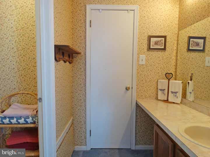 2555 Valley View Road Bensalem, PA 19020 - Photo 17 of 23 Bathroom