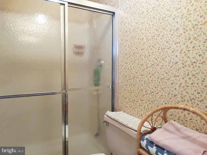 2555 Valley View Road Bensalem, PA 19020 - Photo 19 of 23 Bathroom