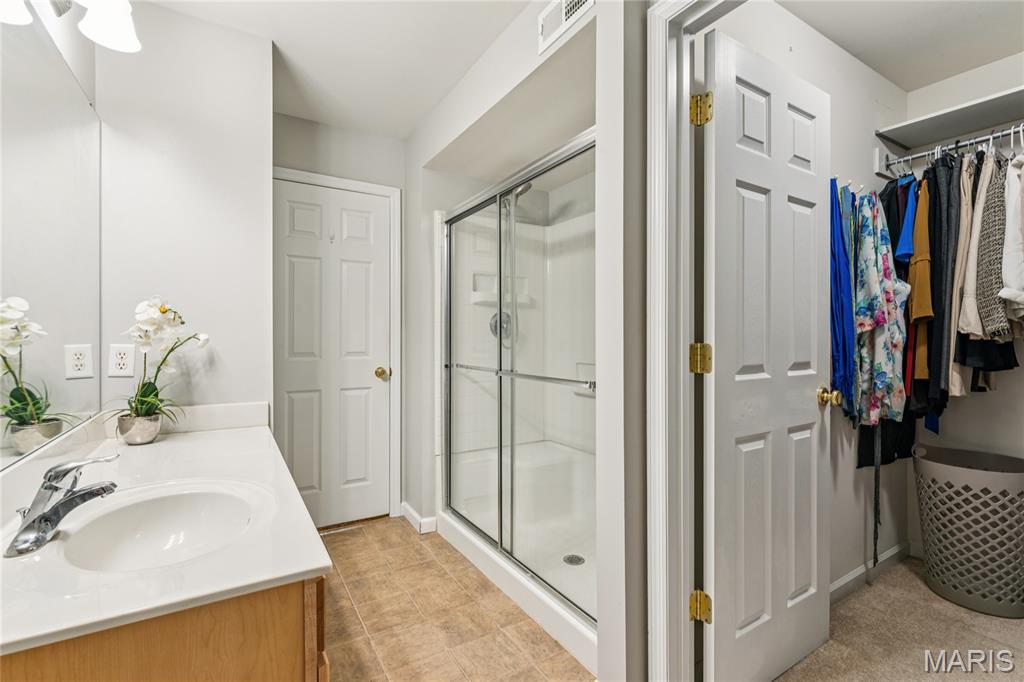 7303 Spring Creek Lane O'Fallon, MO 63368 - Photo 16 of 22