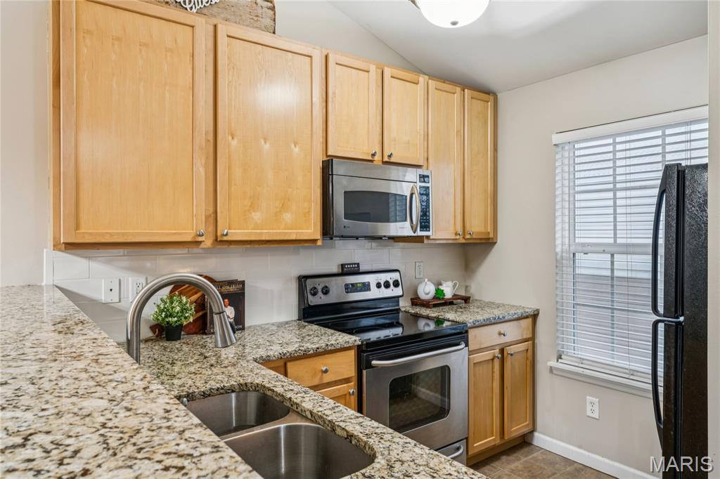 7303 Spring Creek Lane O'Fallon, MO 63368 - Photo 8 of 22