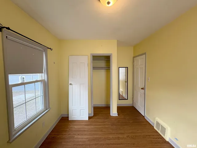 $82,500 | 1324 West Circle Road, Peoria, IL 61604