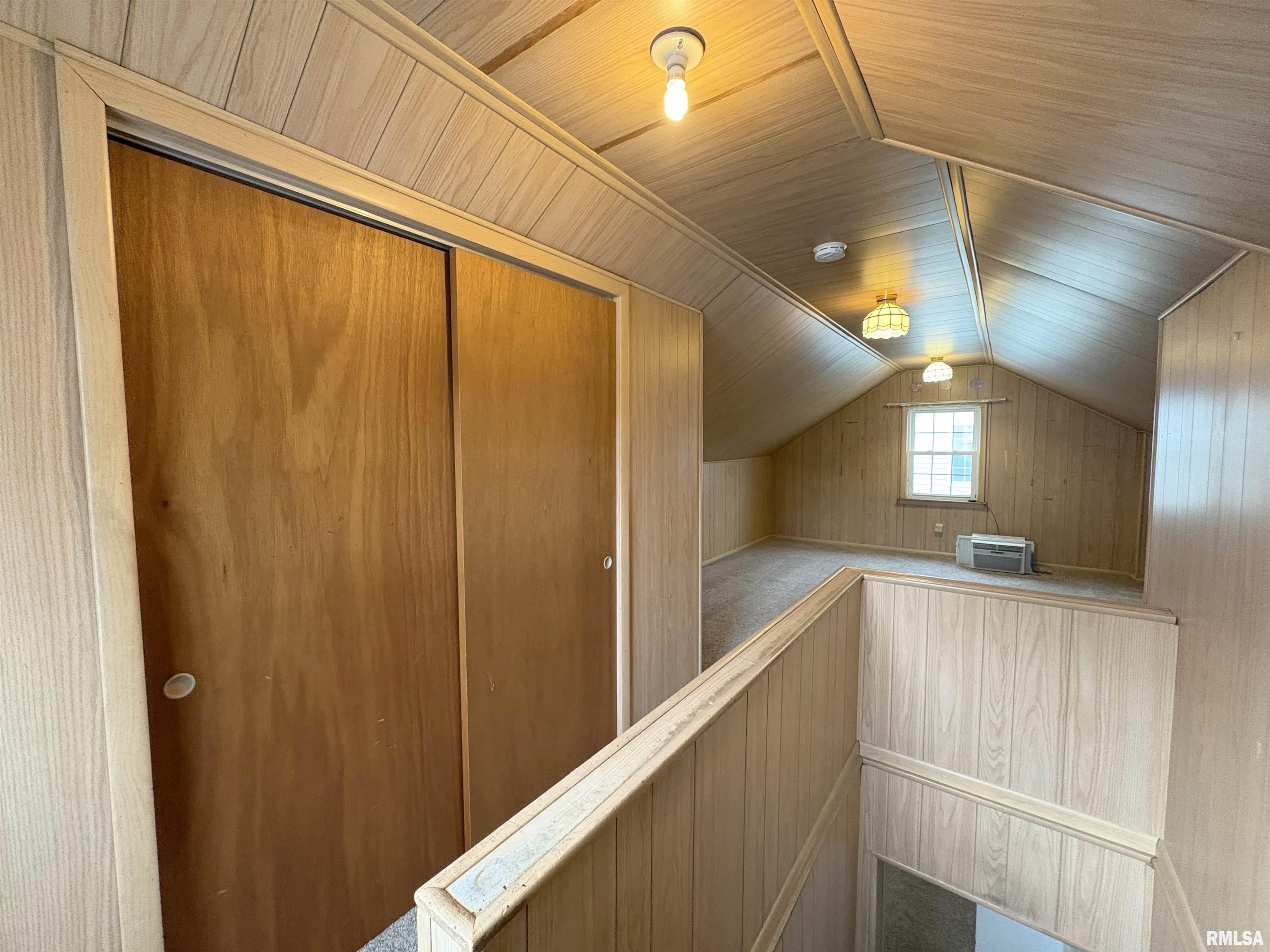 1324 West Circle Road Peoria, IL 61604 - Photo 22 of 37