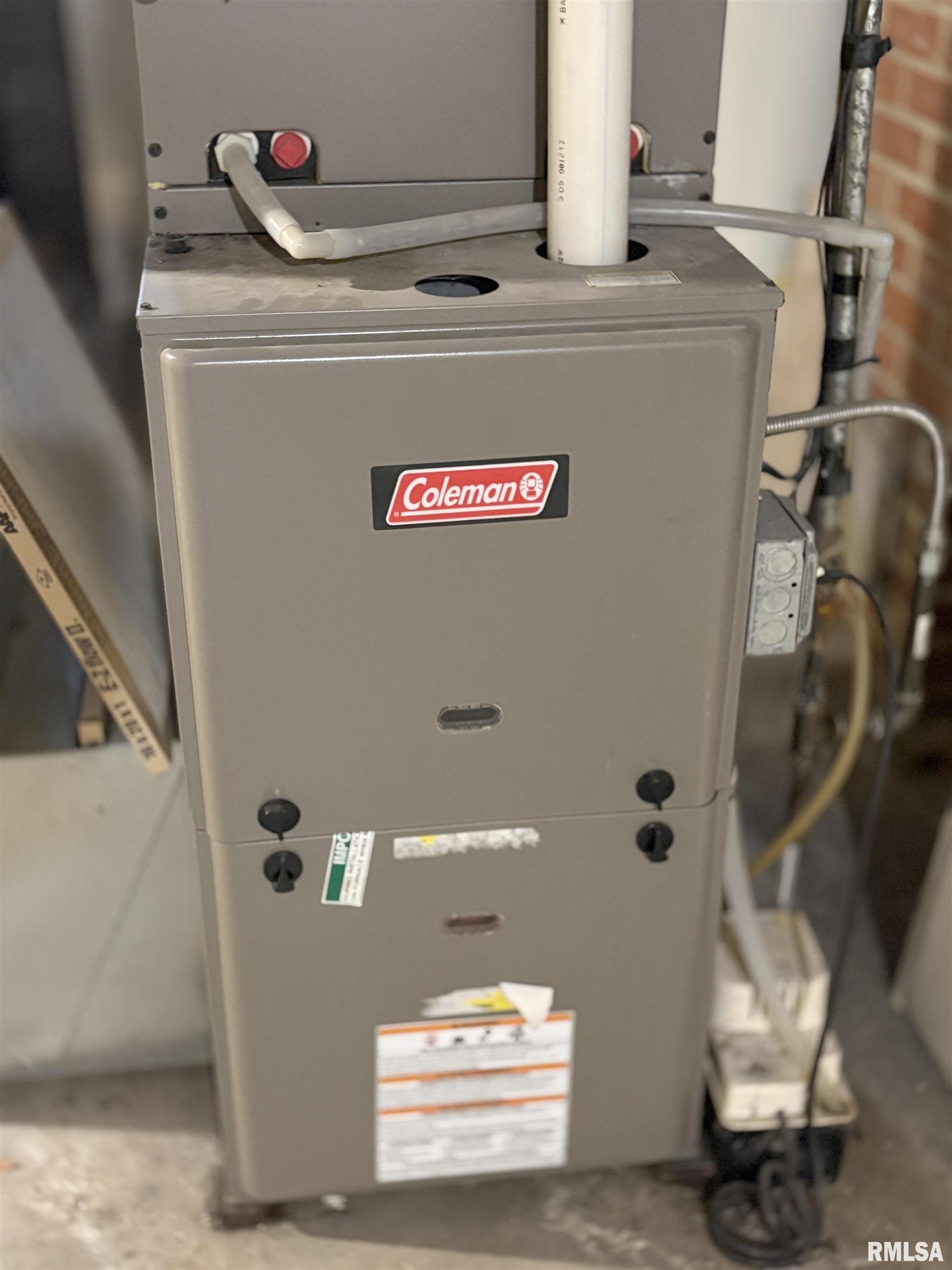 1324 West Circle Road Peoria, IL 61604 - Photo 31 of 37