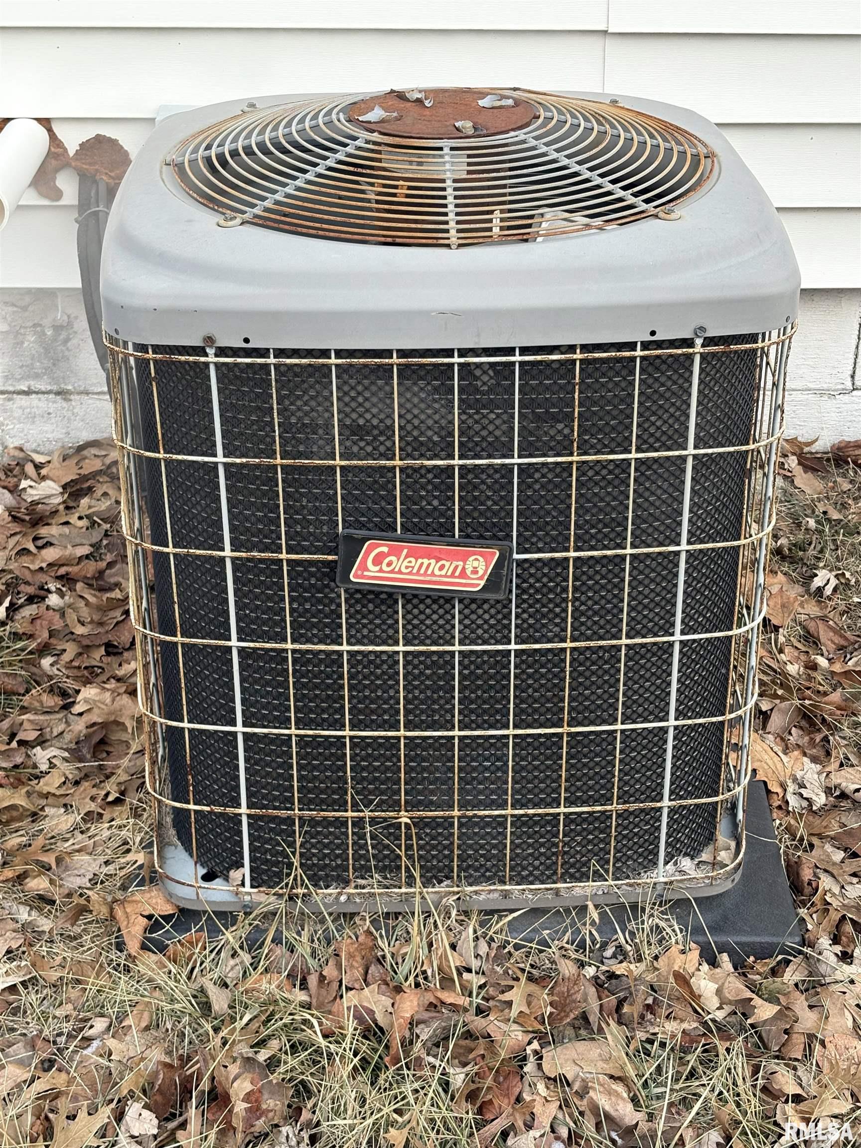 1324 West Circle Road Peoria, IL 61604 - Photo 33 of 37