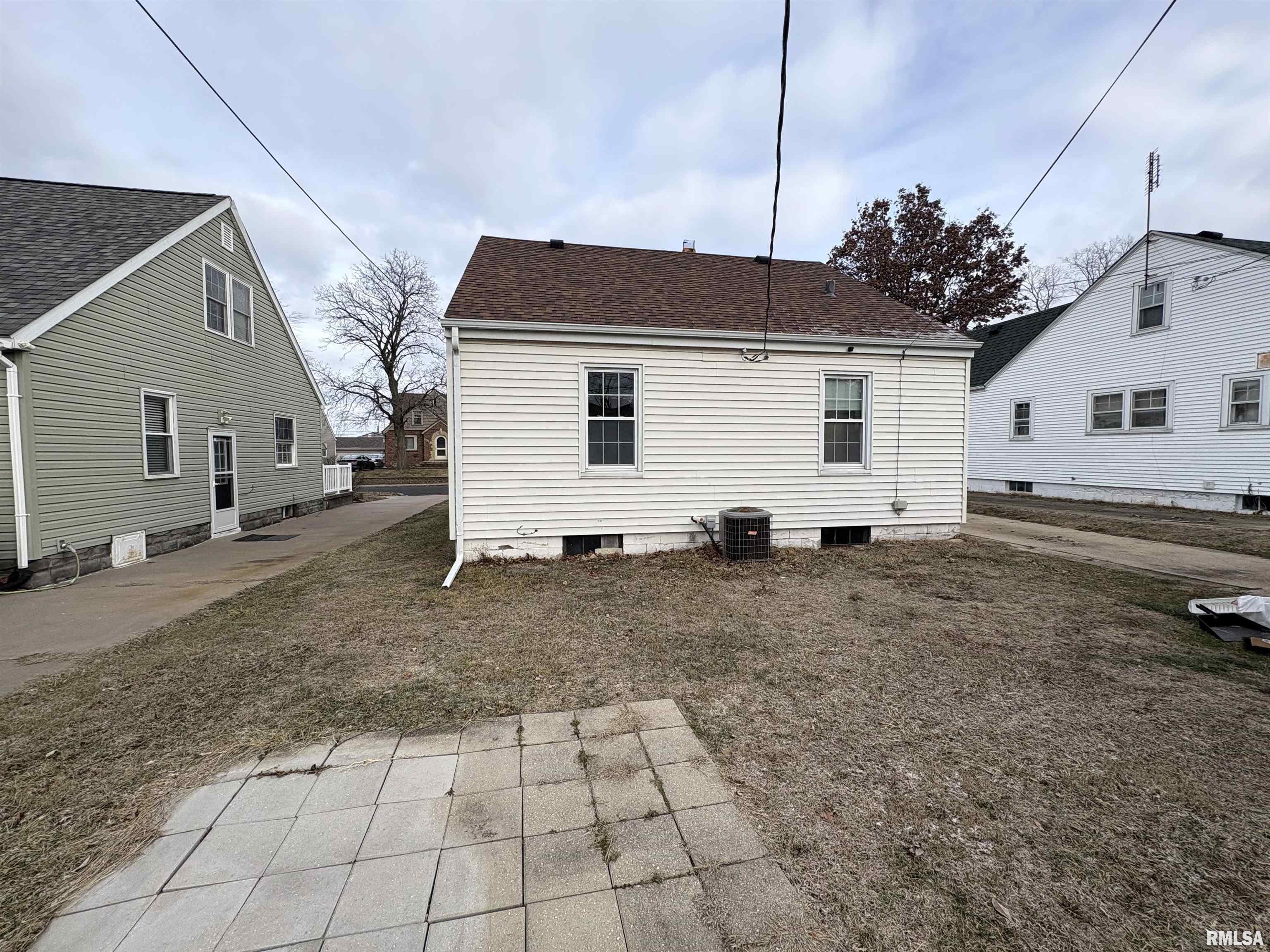 1324 West Circle Road Peoria, IL 61604 - Photo 37 of 37