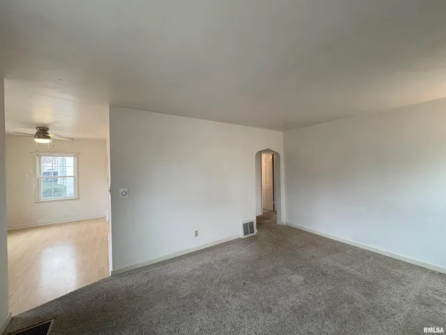 $82,500 | 1324 West Circle Road, Peoria, IL 61604