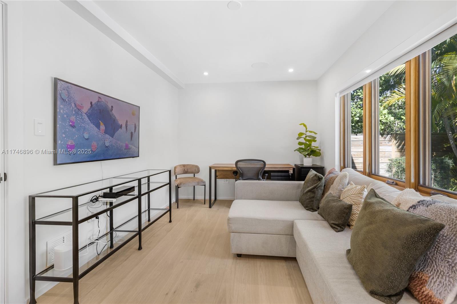 2153 North Bay Road Miami Beach, FL 33140 - Photo 14 of 70