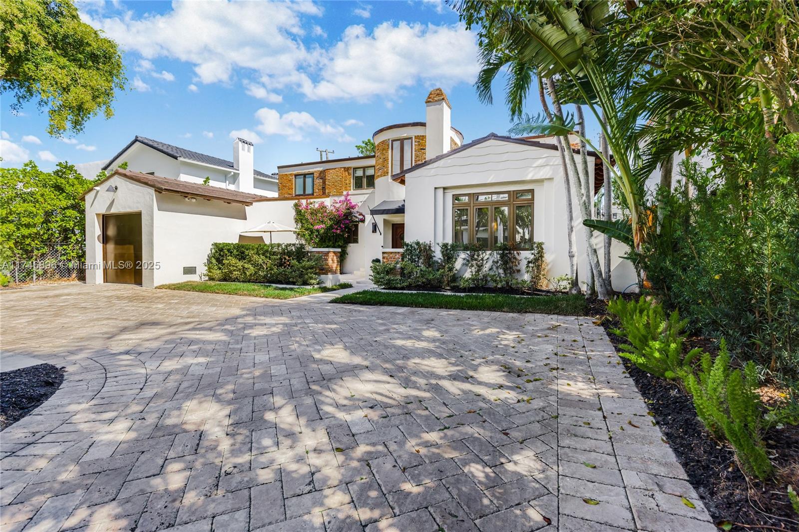 2153 North Bay Road Miami Beach, FL 33140 - Photo 3 of 70