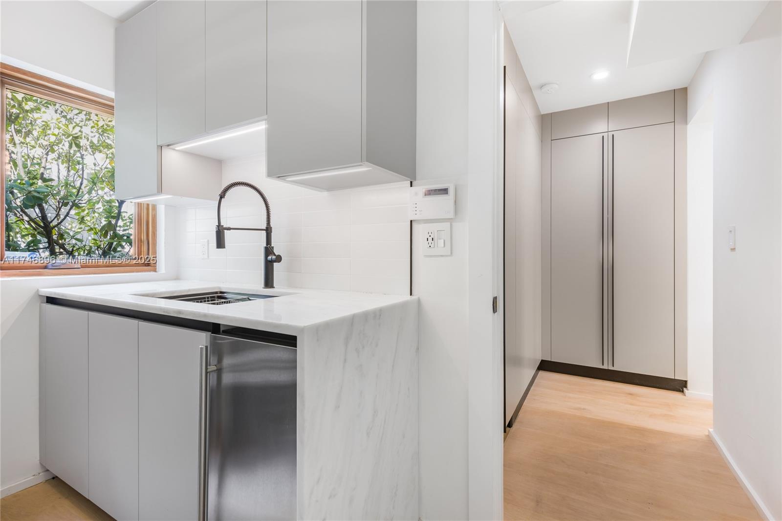 2153 North Bay Road Miami Beach, FL 33140 - Photo 41 of 70