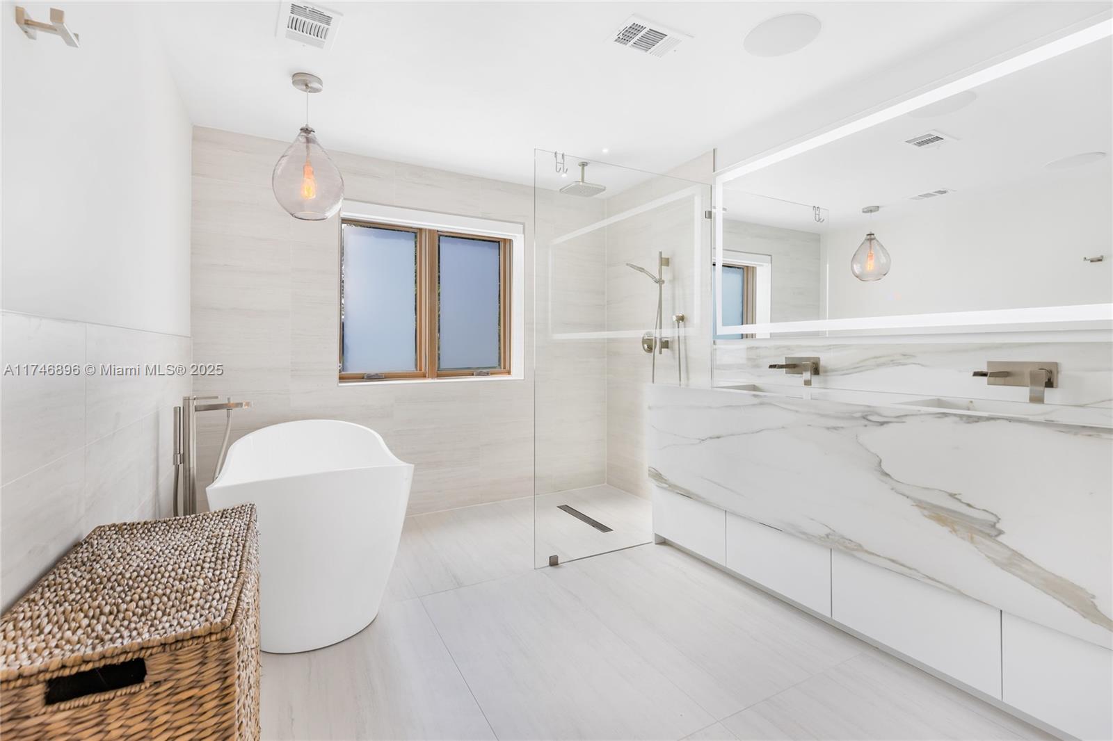 2153 North Bay Road Miami Beach, FL 33140 - Photo 46 of 70