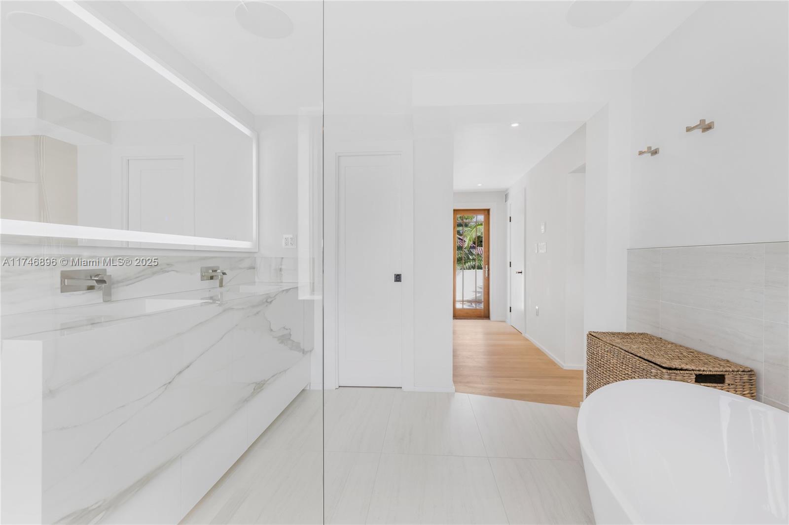 2153 North Bay Road Miami Beach, FL 33140 - Photo 48 of 70