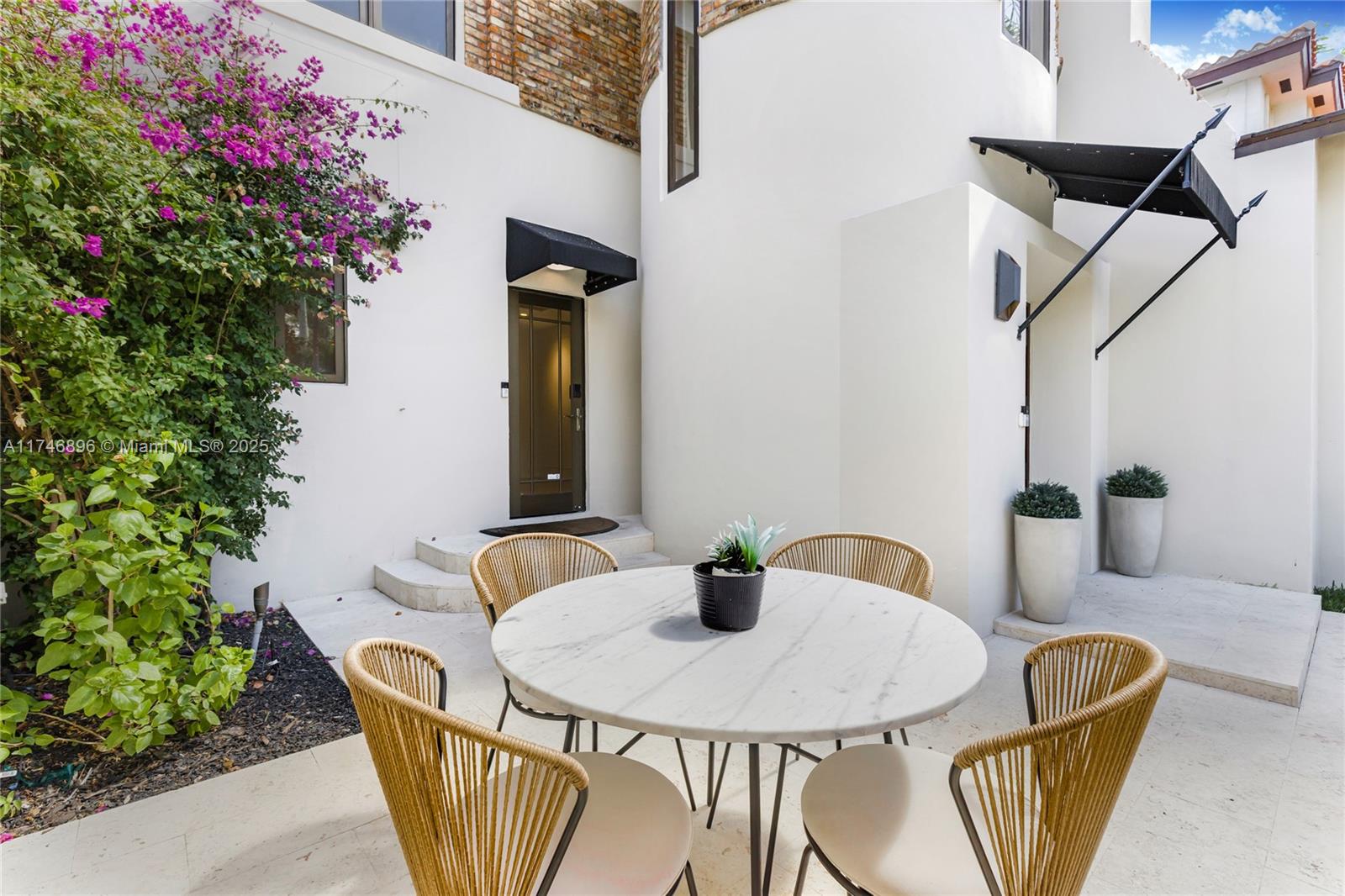 2153 North Bay Road Miami Beach, FL 33140 - Photo 6 of 70