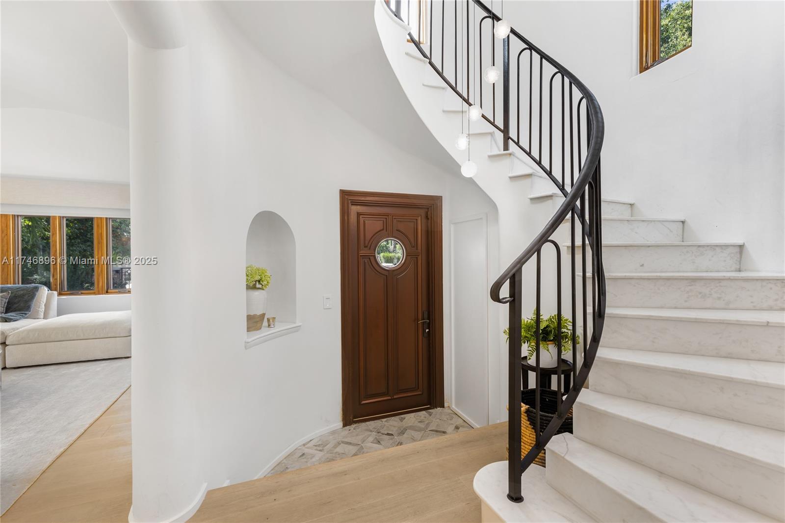 2153 North Bay Road Miami Beach, FL 33140 - Photo 7 of 70