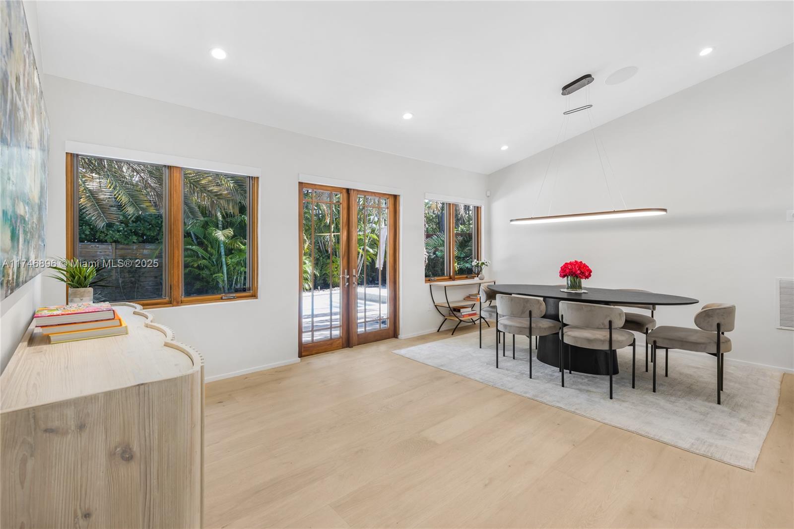 2153 North Bay Road Miami Beach, FL 33140 - Photo 10 of 70