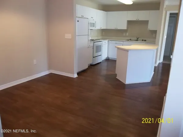$1,450 | 3591 Kernan Boulevard South, Unit 326, Jacksonville, FL 32224