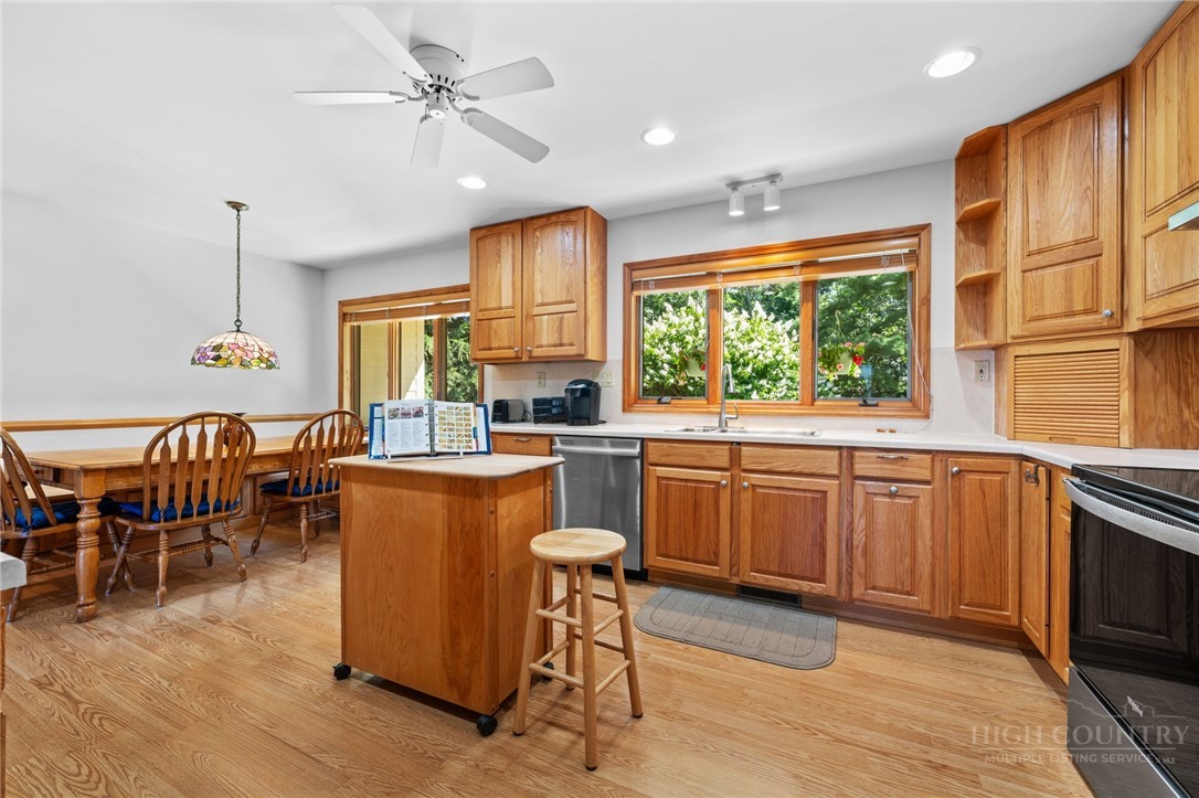 168 Heather Street Boone, NC 28607 - Photo 9 of 49 Gallery Image 9