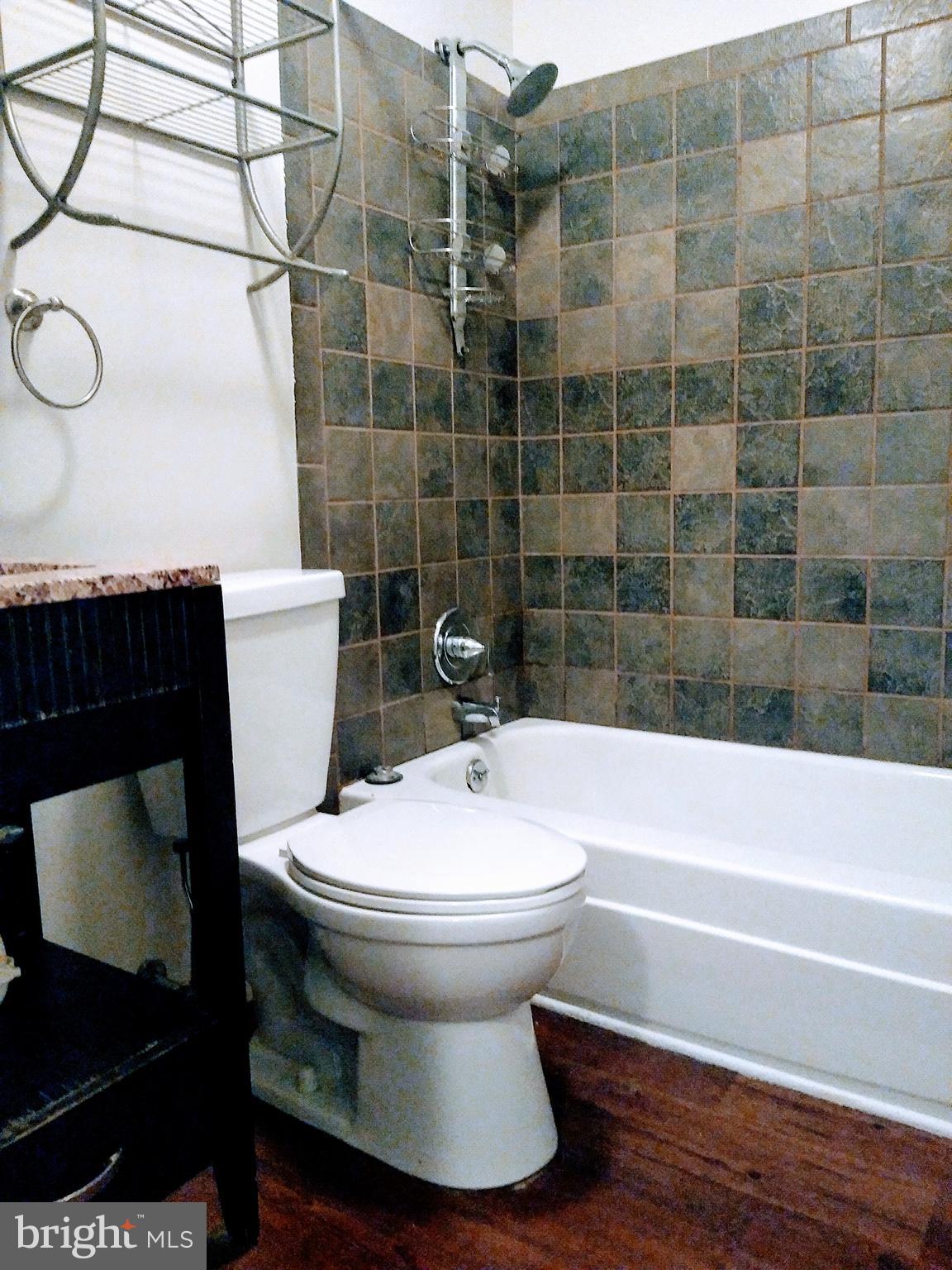 911 Elm Road Baltimore, MD 21227 - Photo 14 of 19 Full Bath Upper Level