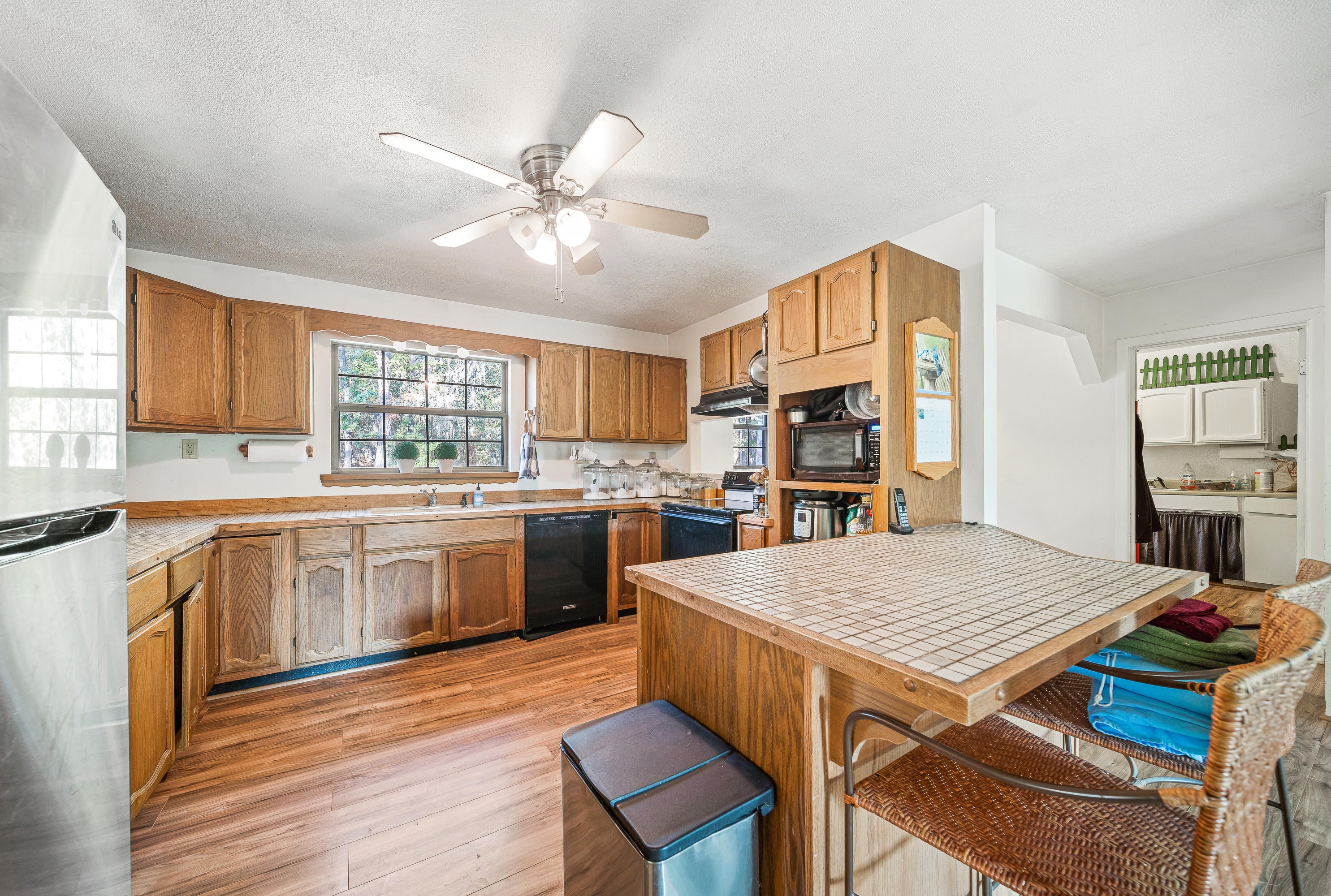 2666-2670 Little Applegate Road Jacksonville, OR 97530 - Photo 47 of 72 43