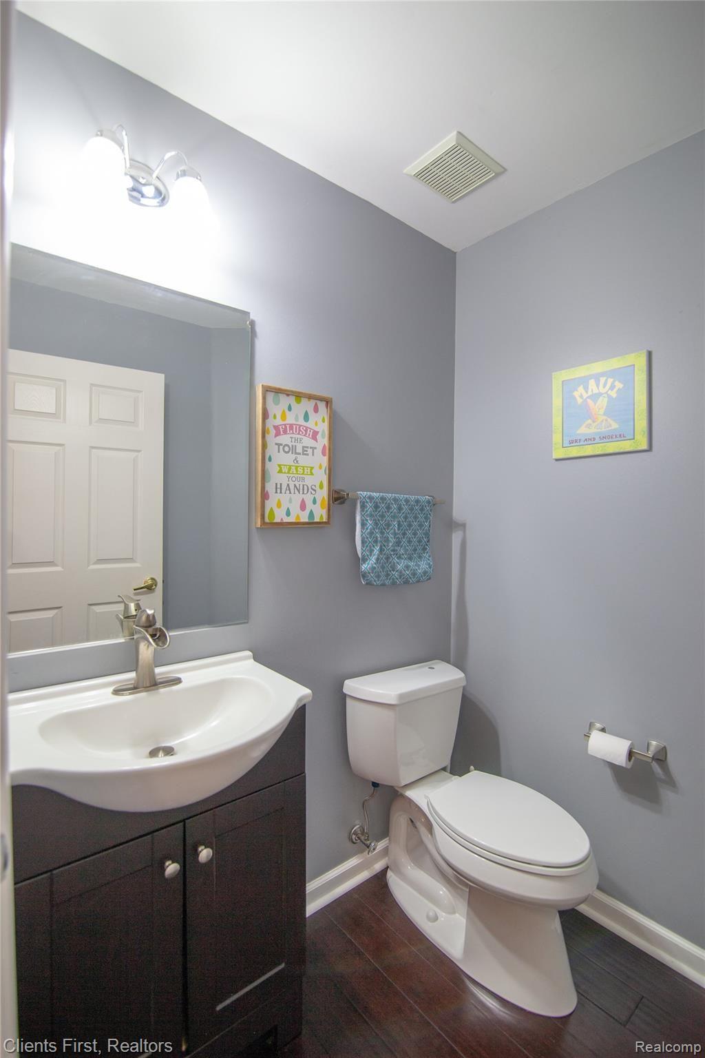 48895 Rockefeller Drive Canton, MI 48188 - Photo 14 of 36 IMG_0982 - Copy.jpg