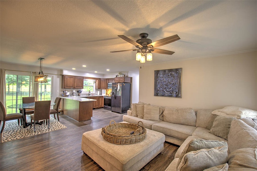 5354 North MacArthur Road Forsyth, IL 62535 - Photo 9 of 25 Gallery Image 9