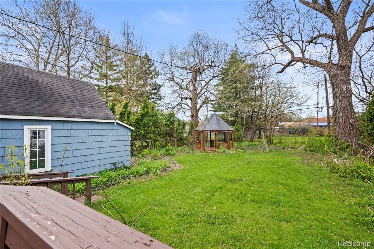 30 Chippewa Road Pontiac, MI 48341 - Photo 9 of 37 Gallery Image 9