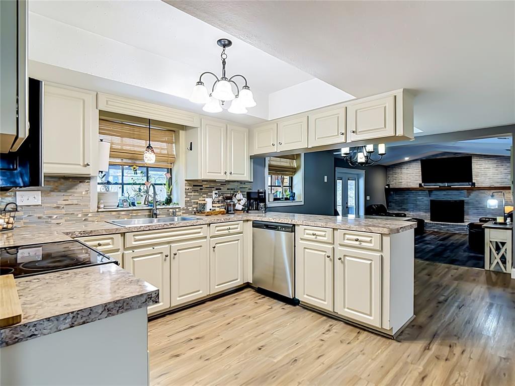 3465 Jamie Street Mulberry, FL 33860 - Photo 8 of 69