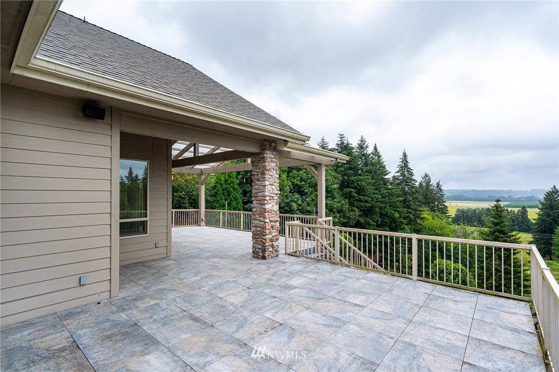 208 Brockway Road Chehalis, WA 98532 - Photo 36 of 40 a view of a roof deck