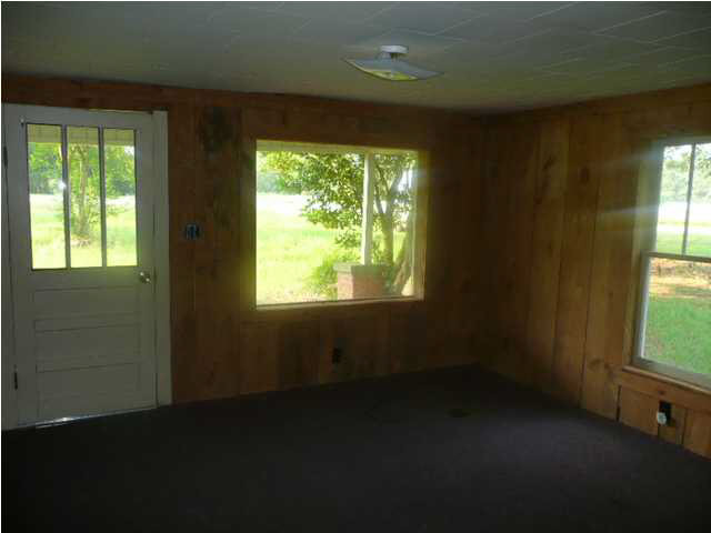 7120 Ebenezer Road Carthage, MS 39051 - Photo 4 of 11 Photo 4