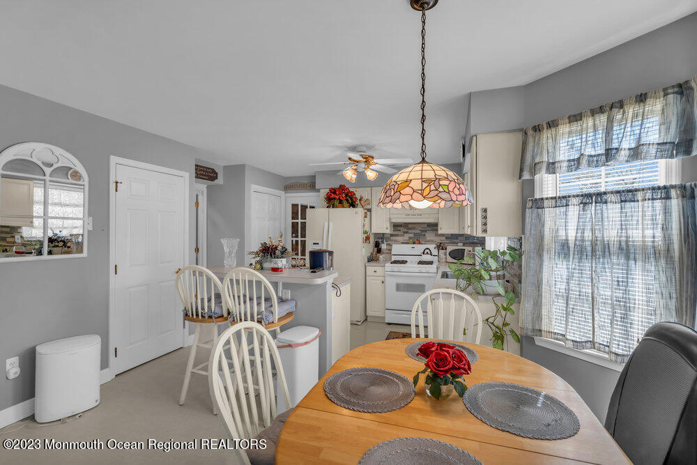 211 Torpedo Road Manahawkin, NJ 08050 - Photo 7 of 15 012_dsc02136