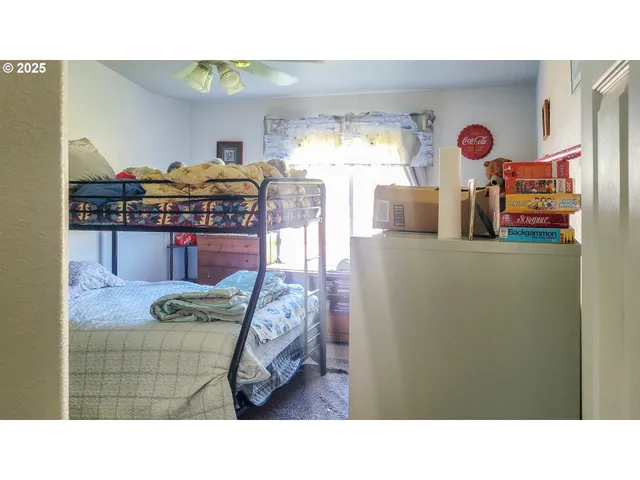 $395,000 | 1234 East 4th Avenue, Sutherlin, OR 97479