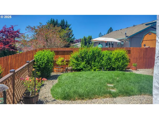 $395,000 | 1234 East 4th Avenue, Sutherlin, OR 97479