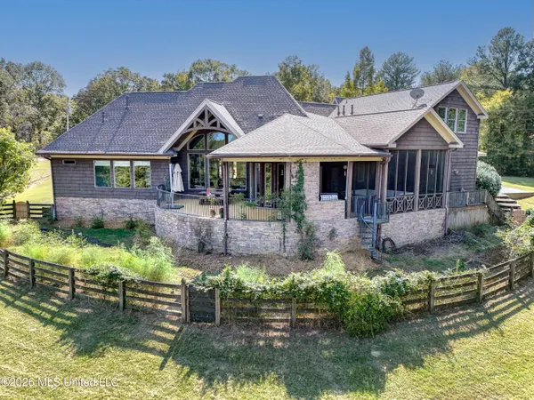 $995,000 | 626 Cedar Hill Road, Flora, MS 39071