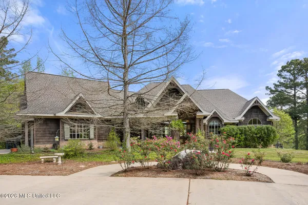$995,000 | 626 Cedar Hill Road, Flora, MS 39071