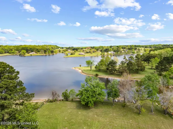 $995,000 | 626 Cedar Hill Road, Flora, MS 39071