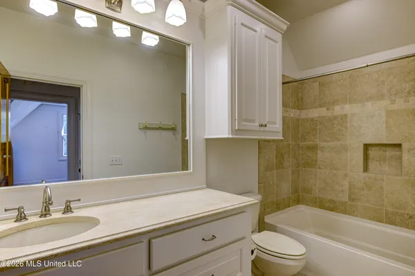 $995,000 | 626 Cedar Hill Road, Flora, MS 39071