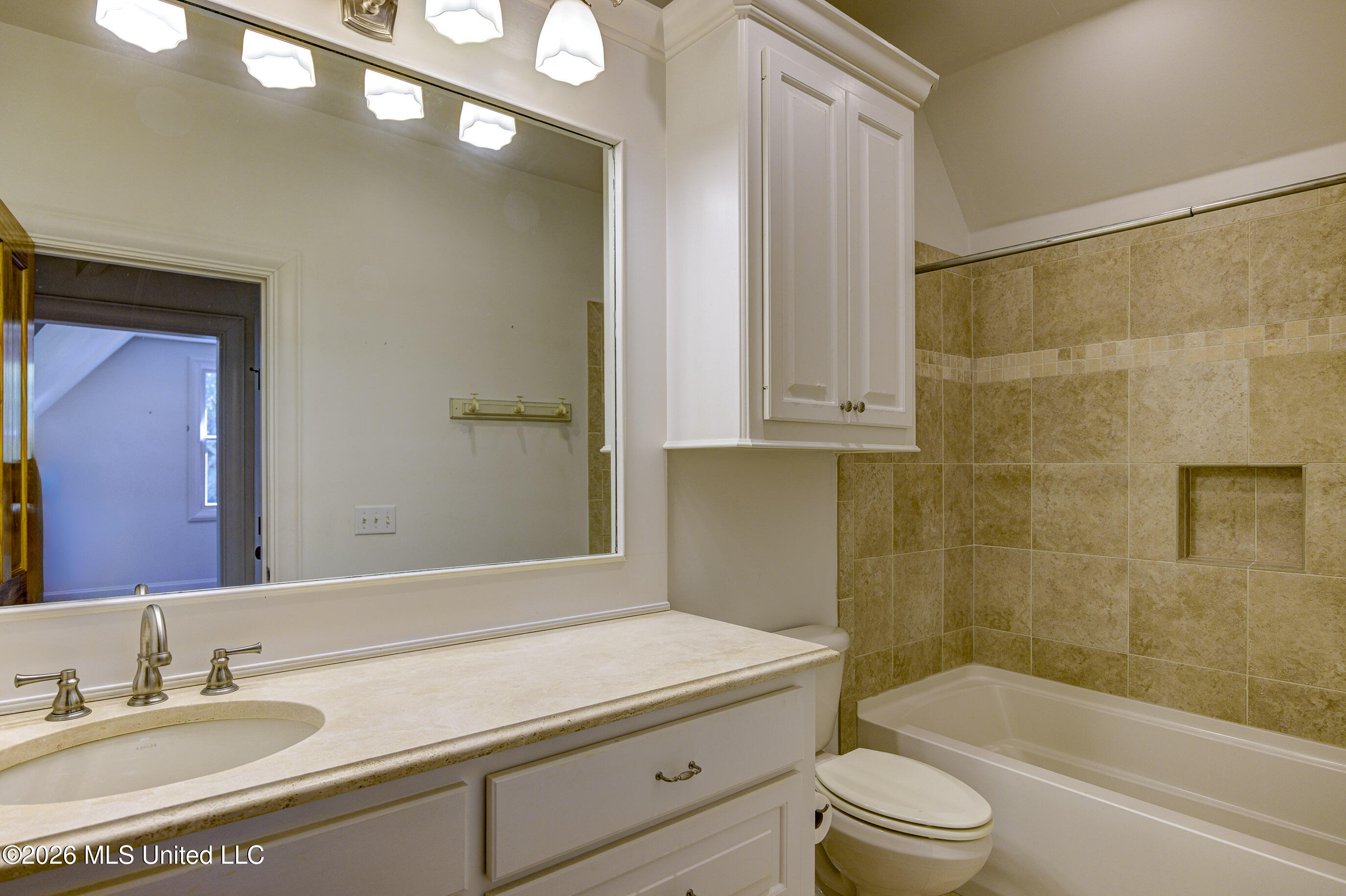 626 Cedar Hill Road Flora, MS 39071 - Photo 37 of 51 Guest Bathroom 1