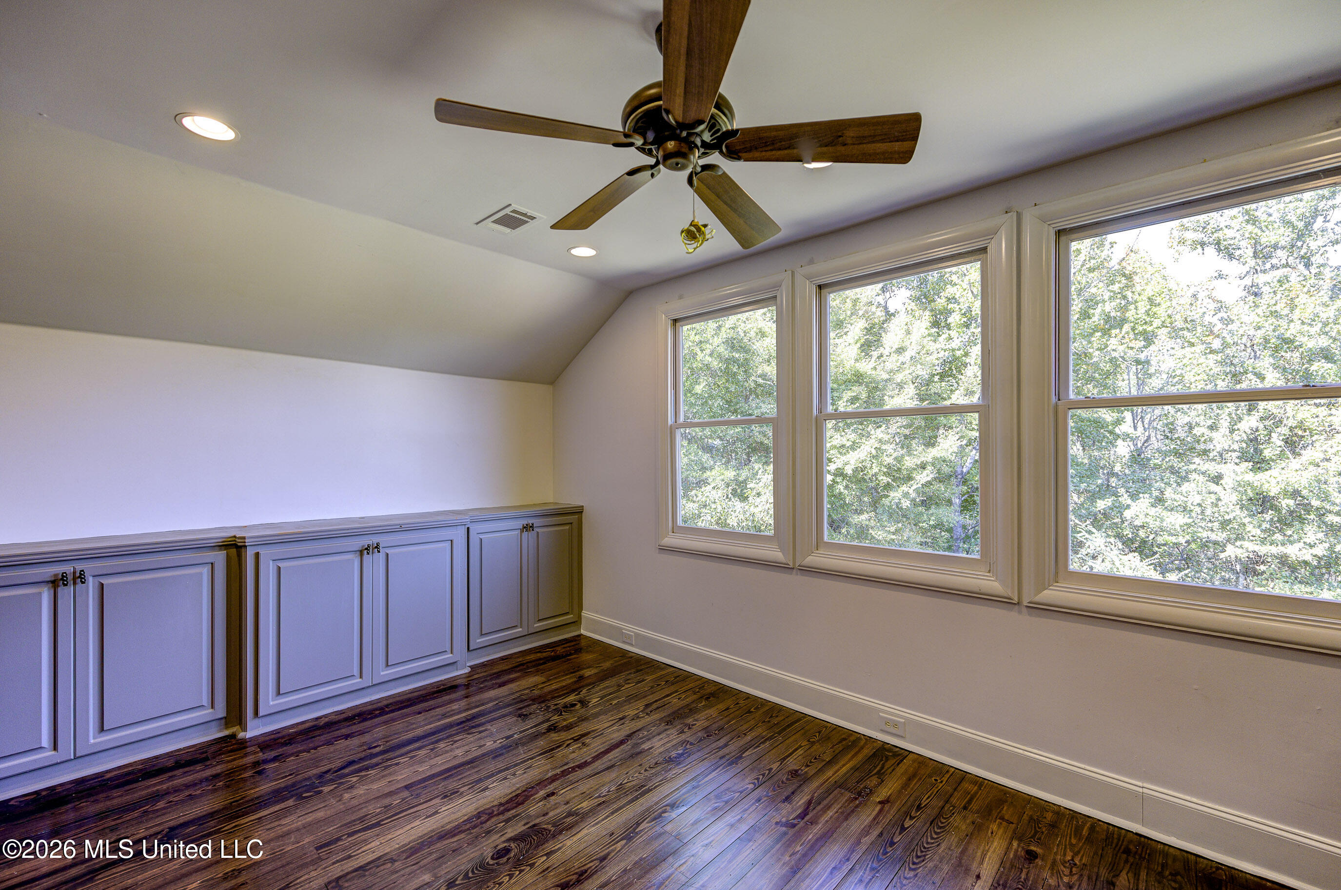 626 Cedar Hill Road Flora, MS 39071 - Photo 39 of 51 Guest Suite Office 1