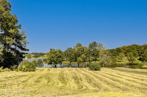 $995,000 | 626 Cedar Hill Road, Flora, MS 39071